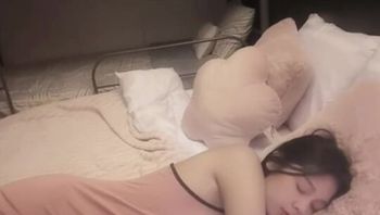 躺在床上懶洋洋的巨乳美女被巨棒插入浪叫不斷 - 私房ACG - sifacg.com