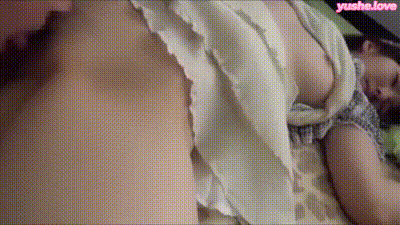 真实兄妹乱伦哥哥趁妹妹熟睡强行插入 动图预览 - 私房ACG - sifacg.com