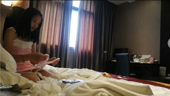 約操乖巧可愛小妹妹穿上可愛兔女郎衣服 被操的叫爸爸 - 私房ACG - sifacg.com