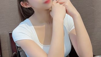 FC2PPV4547779 梆著馬尾漂亮化妝品售貨員被狠狠中出 - 私房ACG - sifacg.com