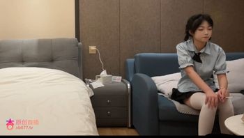 探花性格靦腆皮膚白嫩妹妹 白虎嫩穴被幹廢了 - 私房ACG - sifacg.com