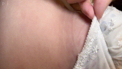 FC2PPV4529652 膚白可愛美少女被按摩棒震動到高潮 害羞的說著不小心高潮了 动图预览 - 私房ACG - sifangacg.com