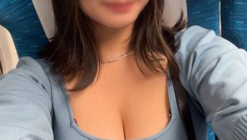 FC2PPV4528862 中出豐滿人妻 淫蕩的她不停晃動那誘人的臀部 - 私房ACG - sifacg.com