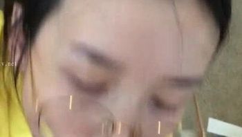 用肉棒狠狠懲罰偷看手機的騷老婆 - 私房ACG - sifacg.com