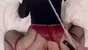 狠操翹起巨臀騷女一邊後入一邊打屁屁 - 私房ACG - sifacg.com