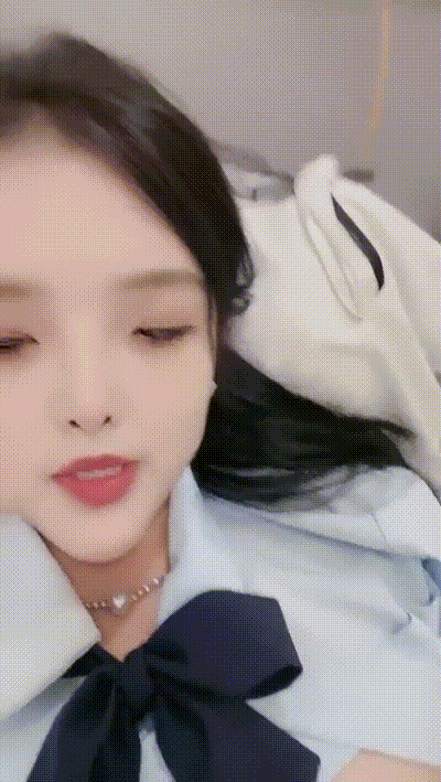 漂亮主播找來好閨蜜來直播百合一番 动图预览 - 私房ACG - sifacg.com