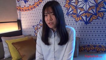 FC2PPV4329852 地味OL極品粉嫩白虎穴被射得滿滿的一臉迷樣超誘人[Part1] - 私房ACG - sifangacg.com