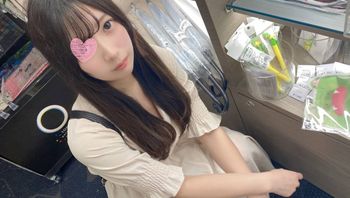 FC2PPV3231537 漂亮妹子白虎嫩穴被操 展露淫蕩的一瞬間[Part1] - 私房ACG - sifacg.com