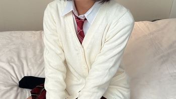 FC2PPV3195664 好心收留離家出走的女學生 獻上蜜穴被大量內射[Part1] - 私房ACG - sifacg.com