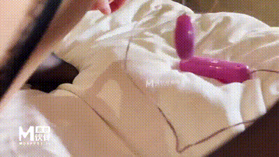 双子兄弟3P性爱实录EP1 女子高中生3P初体 动图预览 - 私房ACG - sifacg.com