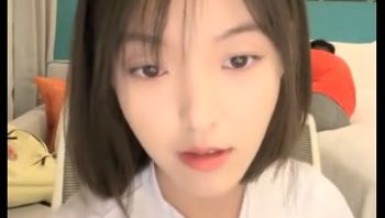 短髮甜美小姐姐被按住美腿立即插入 - 私房ACG - sifacg.com