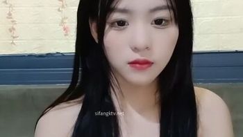 黑絲校花被炮友拿玩具插她的騷穴 插入肉棒淫水量驚人 - 私房ACG - sifangacg.com