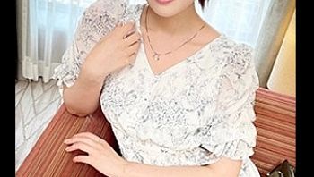 328HMDNC528 身為老師的漂亮人妻在酒店偷腥 被操到高潮不斷淫水弄濕沙發 - 私房ACG - sifacg.com