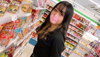 FC2PPV3112441 純情系妹子很誘人 無毛白虎穴被插指得淫水直流[Part1] - 私房ACG - sifacg.com