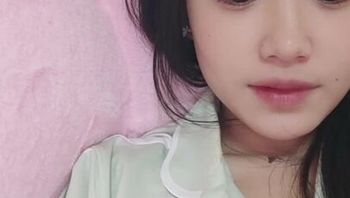 清純網紅沒有男友只能靠自己解決性欲 - 私房ACG - sifacg.com