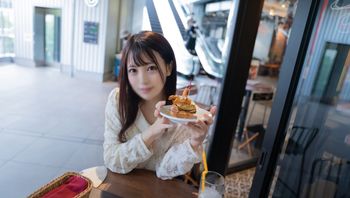 FC2PPV3070204 漂亮皮膚白晢女大生被性慾支配 自己扭動腰部被小哥大量內射 - 私房ACG - sifacg.com