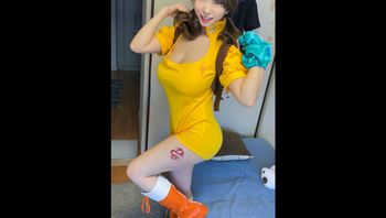 FC2PPV2903066 巨乳妹子和兩個女僕會場內做色色的事[Part1] - 私房ACG - sifacg.com