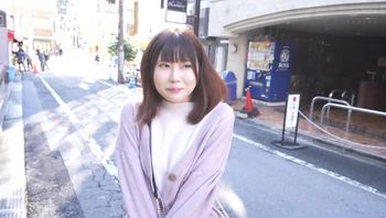 230ORECO071 白晢少女面對突如其來的裸男都能平靜面對 還幫他打起手槍來 - 私房ACG - sifacg.com