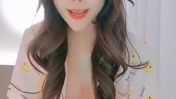 女神晴兒居家打扮被操得叫爸爸 - 私房ACG - sifacg.com