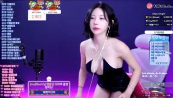 2025-10-18_06-01-26 - milkkim123- - 私房ACG - sifacg.com