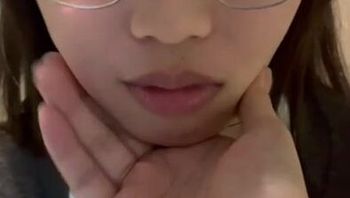 清純乖巧JK賣力為主人口交 被狂扇巴掌還繼續討好主人 - 私房ACG - sifacg.com