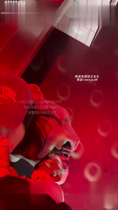 在保齡球場約會[上] 別人在打球 我在打炮 动图预览 - 私房ACG - sifacg.com