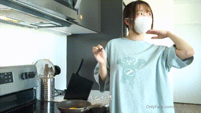 阳光下散发着诱人的光泽【玩偶姐姐 （Hongkongdoll）】 动图预览 - 私房ACG - sifacg.com