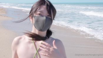 海边更衣室粉嫩肌肤在夏日阳光下散发着诱人的光泽【玩偶姐姐 （Hongkongdoll）】 - 私房ACG - sifacg.com