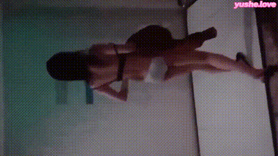 户外露出 网红嫩妹美小七身材苗条美腿美臀 动图预览 - 私房ACG - sifacg.com