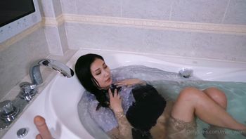 长腿气质御姐洗澡【mari_wam】 - 私房ACG - sifacg.com