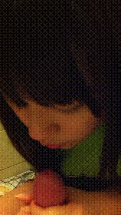 經典重溫 可愛港女細心吸吮男友肉棒 动图预览 - 私房ACG - sifangacg.com