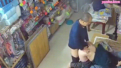 父女乱伦 糟老头子贼心不死一大把年纪了还要操已经嫁人的闺女 动图预览 - 私房ACG - sifangacg.com