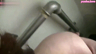 【母子乱伦】和妈妈坐火车回老家 妈妈一直用丝袜脚蹭我 还让我和她去厕所 动图预览 - 私房ACG - sifangacg.com