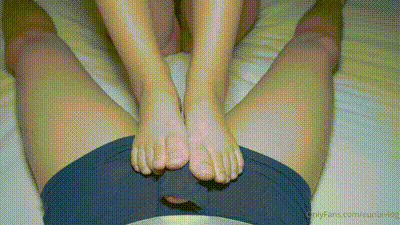 绝美女郎户外尽情自慰(Eunbivlog(은비)) 动图预览 - 私房ACG - sifacg.com