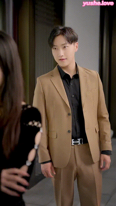 小职员被妻子背叛重生，复仇从給仇敌带绿帽子开Part020 动图预览 - 私房ACG - sifacg.com