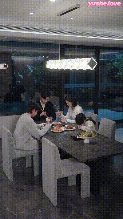 后妈翻身,全家追着哄（70集） (61) 动图预览 - 私房ACG - sifacg.com