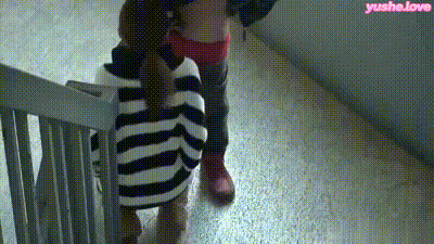 眼镜女孩的反差！穿黑丝楼道里口交,撅着屁股让男友内射 动图预览 - 私房ACG - sifacg.com