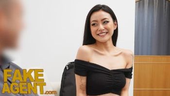 FAKE AGENT 亚洲小宝贝 Rae Lil Black 面试中被潜规则-rae lil black - 私房ACG - sifangacg.com