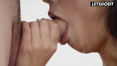 亚洲宝贝 Rae Lil Black 被大鸡巴梭哈诱惑成硬浪漫他妈的 - WHITEBOXXX-rae lil black 动图预览 - 私房ACG - sifacg.com