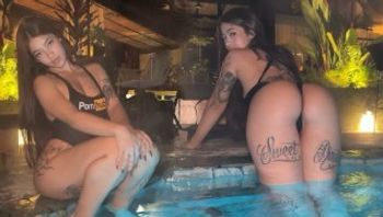 They fuck me wildly in a jacuzzi! I love his big cock.-anna cherry7 - 私房ACG - sifacg.com