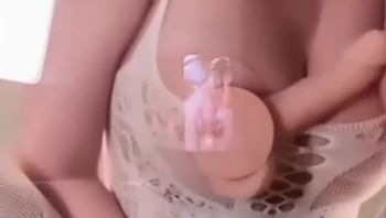 发骚母狗自慰各种视角高清特写，学狗跪姿蒙脸被扇巴掌吐舌的骚货样谁能忍住 - 私房ACG - sifacg.com