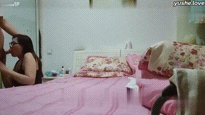 真实叔嫂乱伦 大哥一出差就马上来满足寂寞大嫂 一到房间主动口交吃鸡 抬腿直挺抽插嫂子骚逼 动图预览 - 私房ACG - sifacg.com