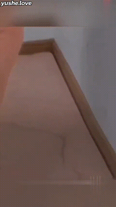 姐弟乱伦 练瑜伽到一半的姐姐被弟弟勾引，姐姐跪姿口交吃鸡 各种姿势轮换抽插后不小心内射了 动图预览 - 私房ACG - sifacg.com