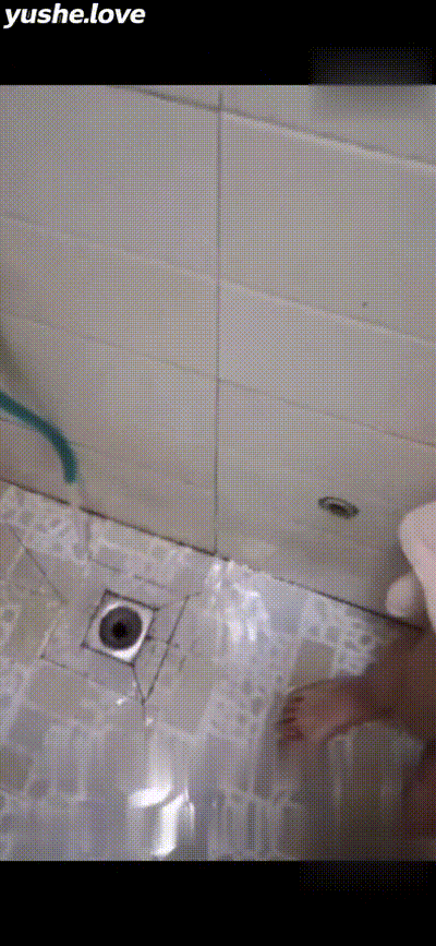 禽兽哥哥失恋寂寞找妹妹发泄半哄半骗上床插入骚逼狂操后入抽插狂顶深处内射 动图预览 - 私房ACG - sifacg.com