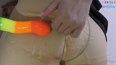 泳衣母狗母狗初长成 用肉穴和嘴唇侍奉着男人们淫水横流（u218795402） 动图预览 - 私房ACG - sifacg.com