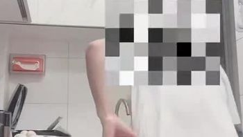 给大哥送东西趁大哥不在家硬上了嫂子太刺激了 00_00_35- - 私房ACG - sifacg.com