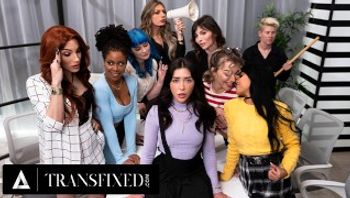 TRANSFIXED - 办公室女士行为：热跨性别老板 Jade Venus 和 Jane Wilde 在员工面前做爱-kira-noir - 私房ACG - sifacg.com