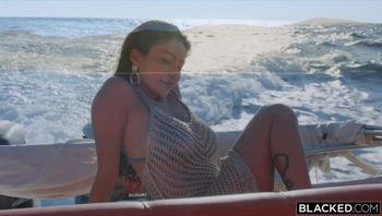 BLACKED Gorgeous Brunette abandons BF for BBC-rae lil black - 私房ACG - sifacg.com