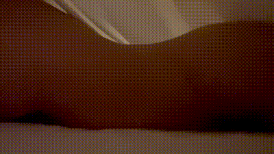 【布団の中でこっそりオナニー】兄にバレないように乳首イキするJK 素人 喘ぎ声 個人撮影 マジイキ 変態マゾ パイパン 痴女 日本人 ギャル 地雷 日本人 A-ettotte 动图预览 - 私房ACG - sifacg.com