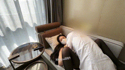 在读大一的骚货女友被我调教的吃鸡巴的技术越来越棒了，等待解锁更多姿势。-guore jiejie 动图预览 - 私房ACG - sifacg.com